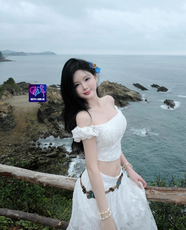 Emily Blunt HOT51.COM.DE