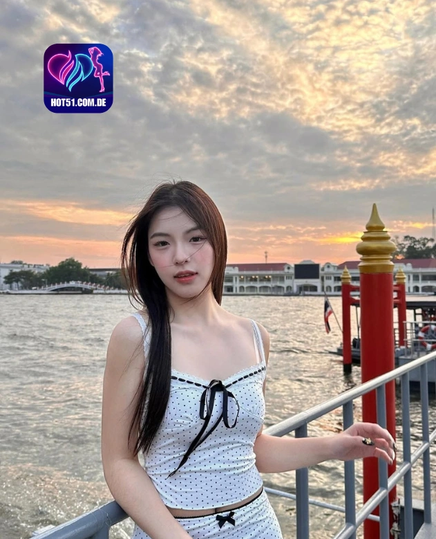 Indah Larasati Anggraini HOT51.COM.DE