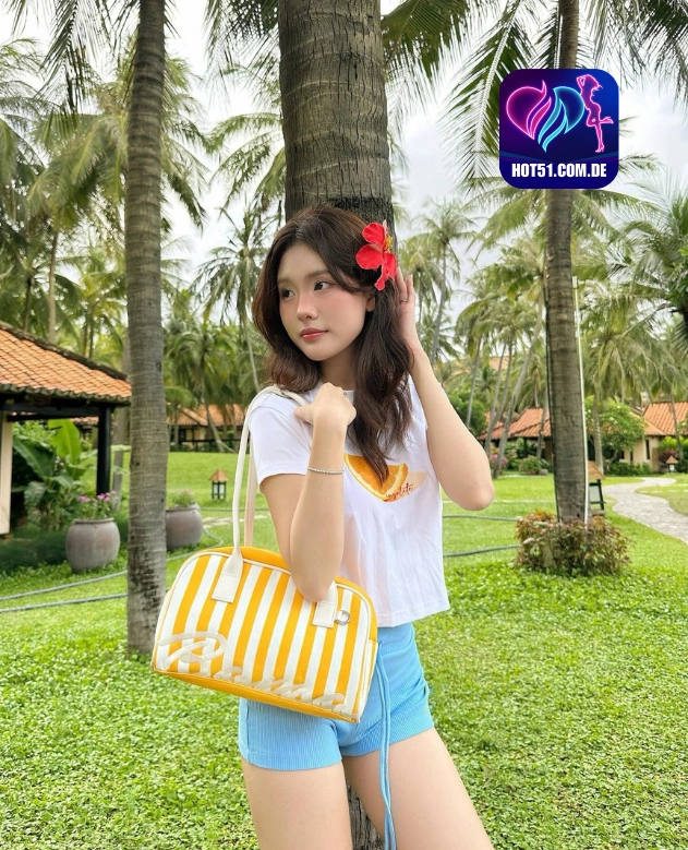 Genevieve Harrison HOT51.COM.DE