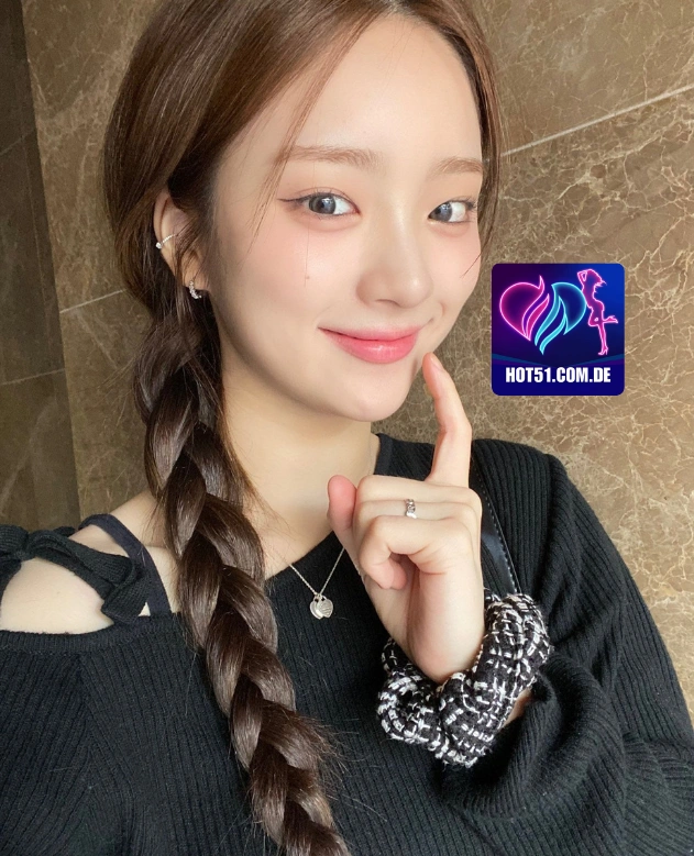 Elara Finch HOT51.COM.DE