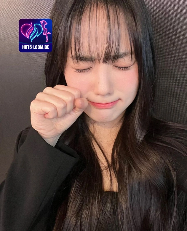 Esther Hughes HOT51.COM.DE