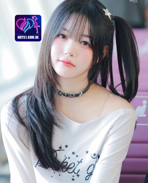 Gabrielle Collins HOT51.COM.DE