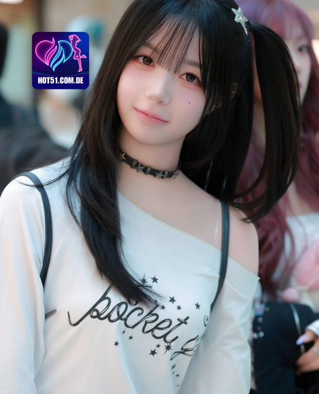 Gabrielle Collins HOT51.COM.DE