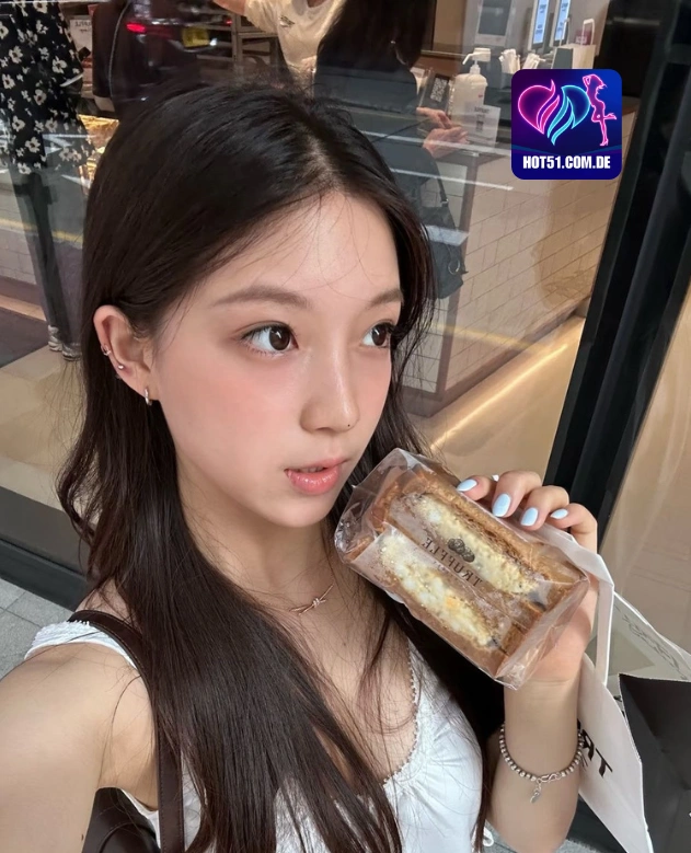 Holly Hughes HOT51.COM.DE