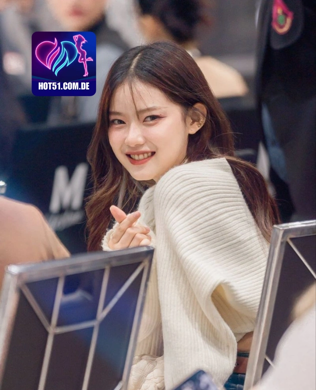 Leah Owens HOT51.COM.DE