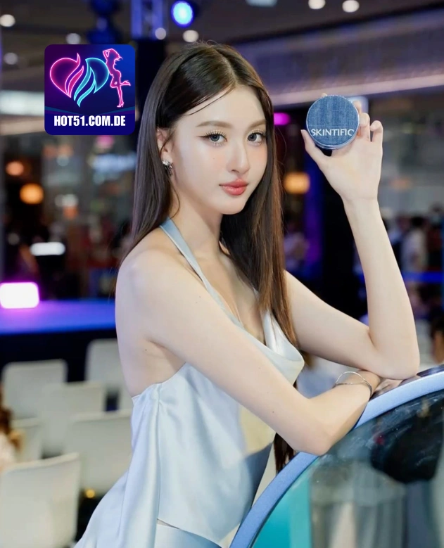 Lucy Barnes HOT51.COM.DE