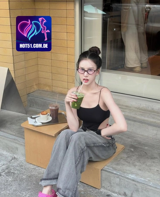 Charles Banks HOT51.COM.DE