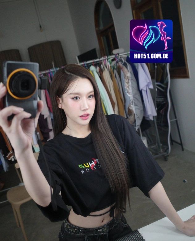 Charles Banks HOT51.COM.DE