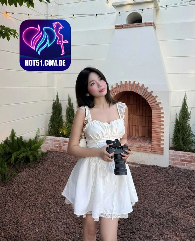 Clara Bennett HOT51.COM.DE