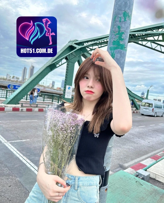 Hallie Brooks HOT51.COM.DE