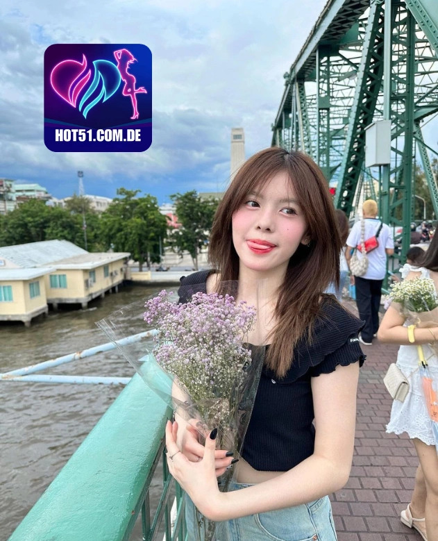 Hallie Brooks HOT51.COM.DE