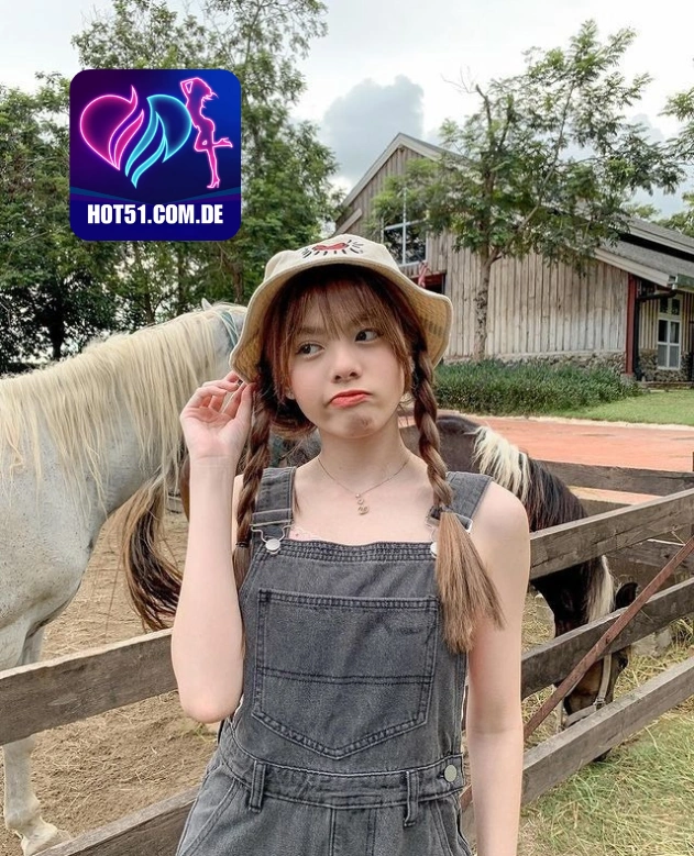 Hallie Brooks HOT51.COM.DE