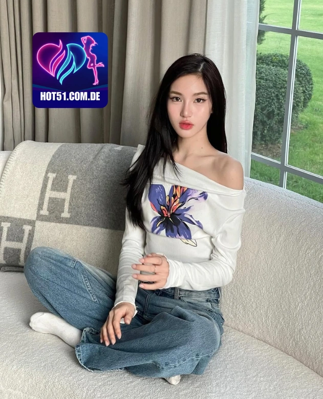 Laras Anggraini HOT51.COM.DE