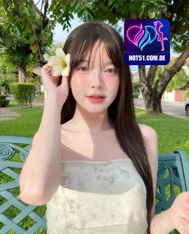 Nadia Cross HOT51.COM.DE