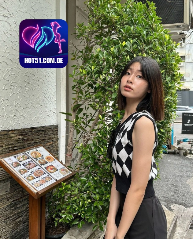 Naomi Henderson HOT51.COM.DE