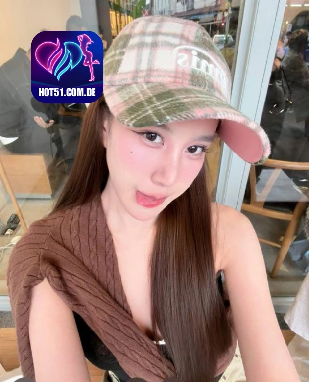 Adrian Clarke HOT51.COM.DE