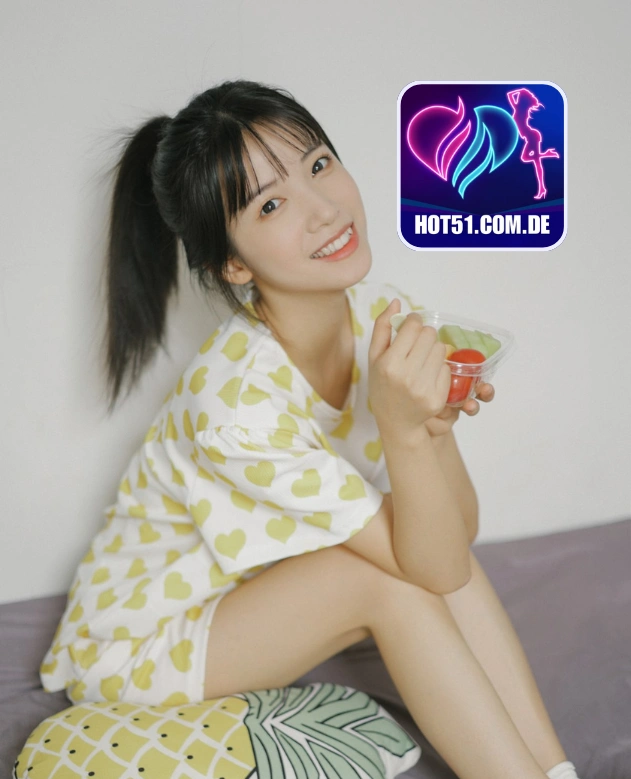 Daphne Collins-HOT51.COM.DE