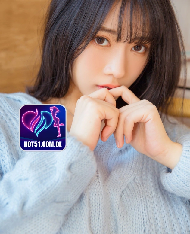 Lillian Hughes-HOT51.COM.DE