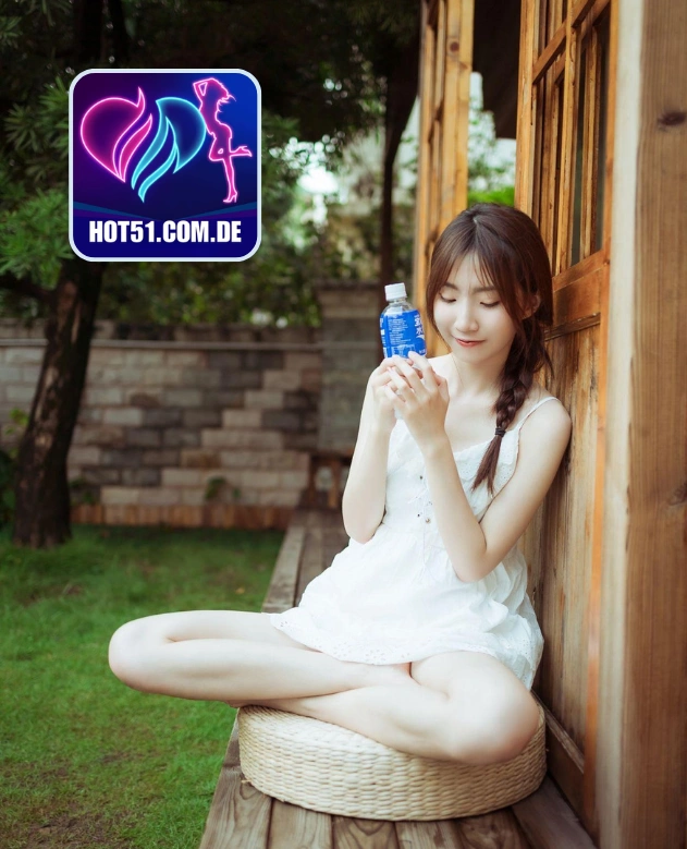 Aaron Whitfield-HOT51.COM.DE