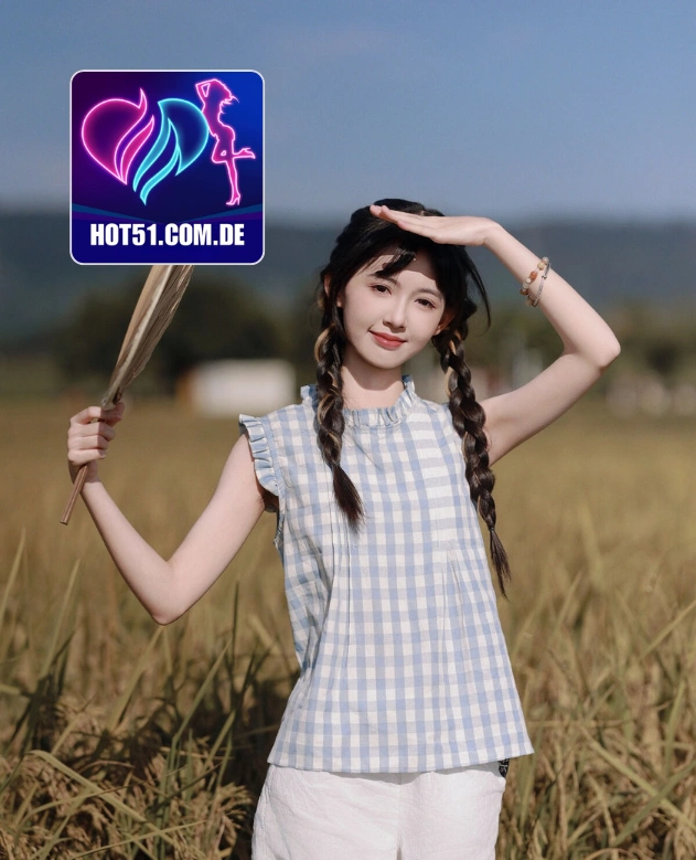 Blair Harrison-Hot51