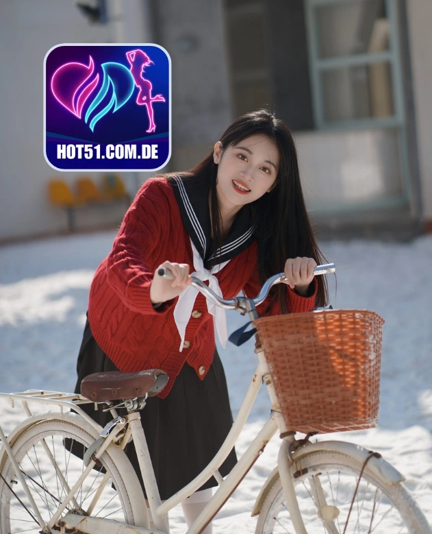 Naomi Clark-HOT51.COM.DE