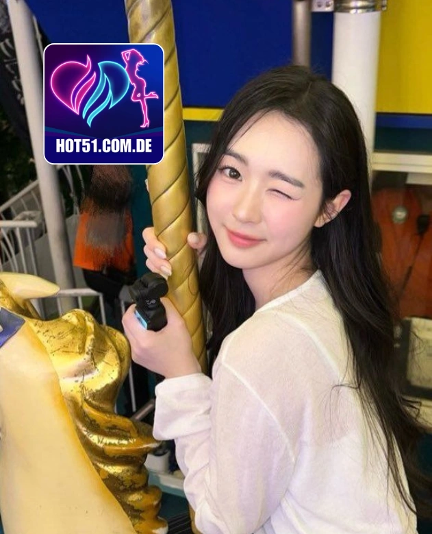 Adrian Brooks-Hot51.Com.De