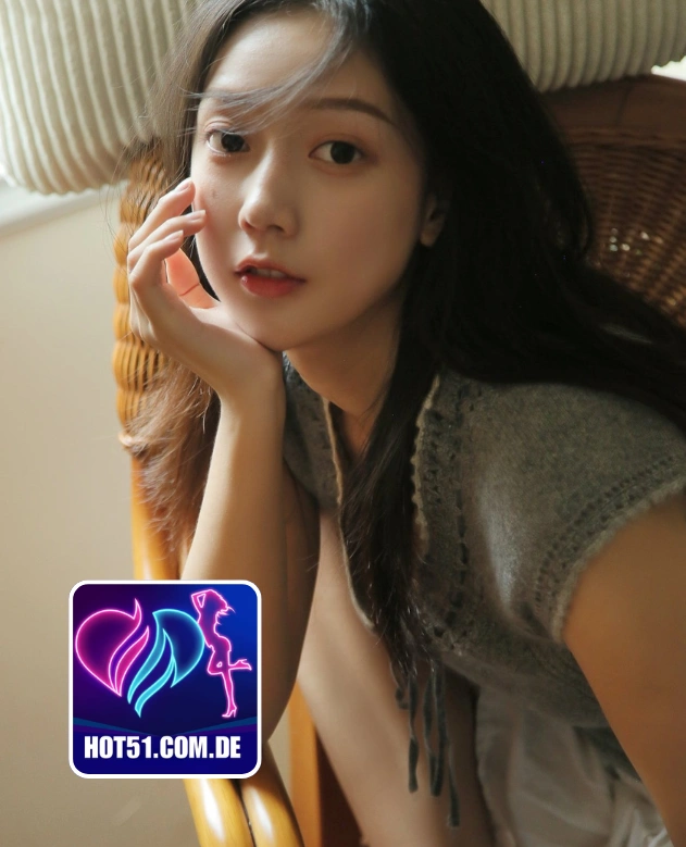 Cameron Whitaker-HOT51.COM.DE