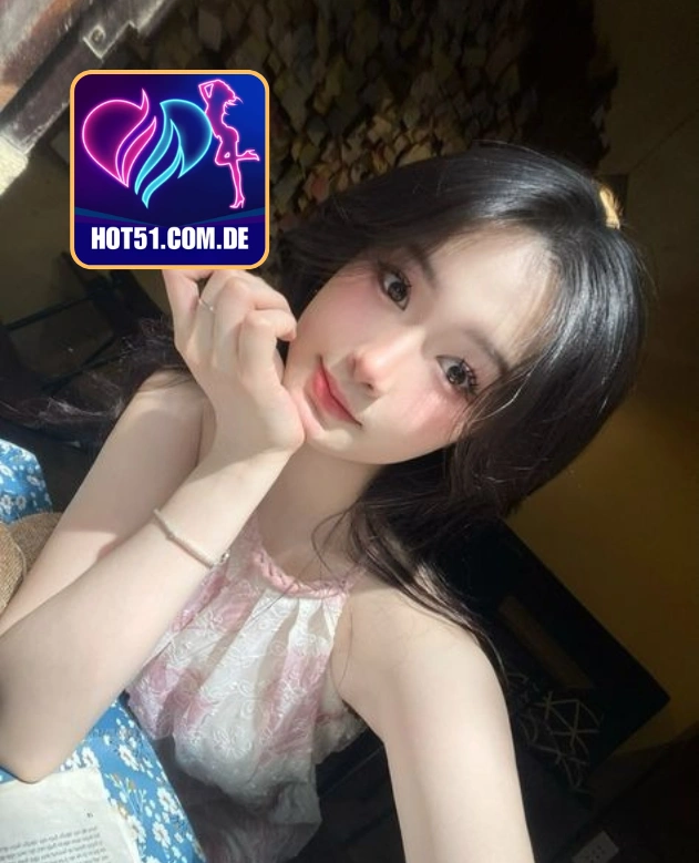 Frances Simmons-Hot51