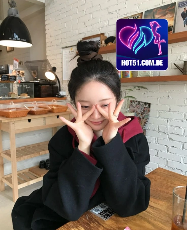 Juliet Simmons-HOT51.COM.DE