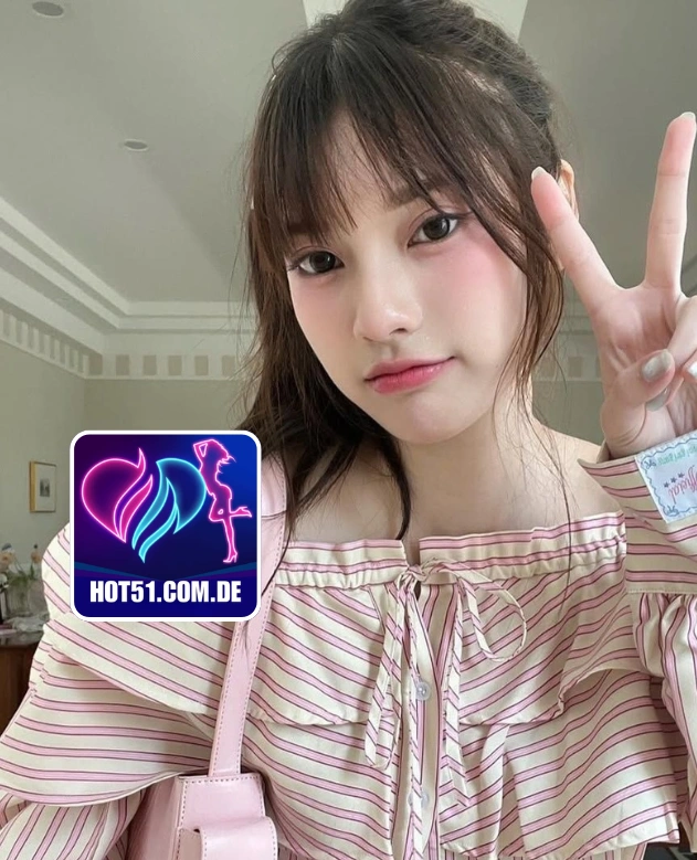 Adam Joseph Wells-HOT51.COM.DE