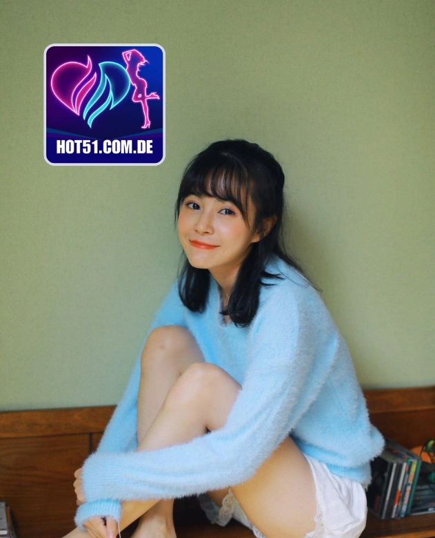 Caroline Barnes-HOT51.COM.DE