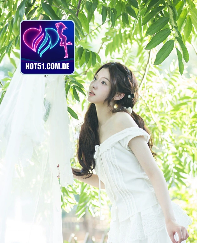 Daisy Campbell-HOT51.COM.DE