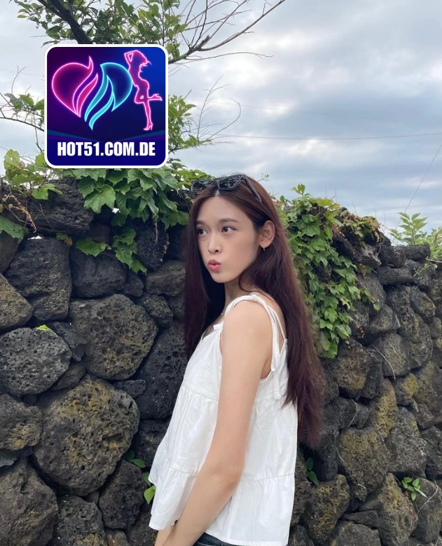 Dakota Reeves-HOT51.COM.DE 