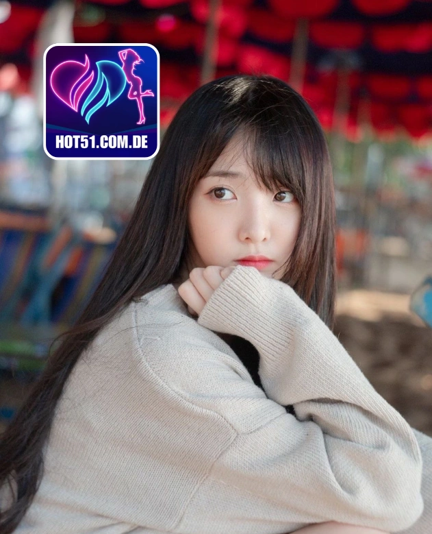 Emerson Brooks-HOT51.COM.DE