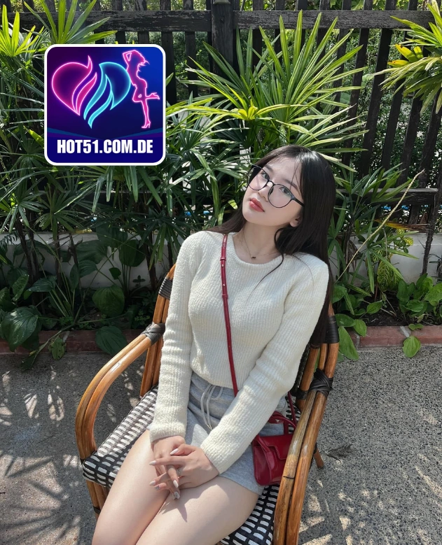 Millie Rebecca Lane-HOT51.COM.DE