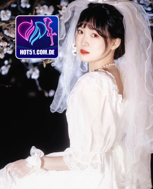 Uriel Bennett-HOT51.COM.DE