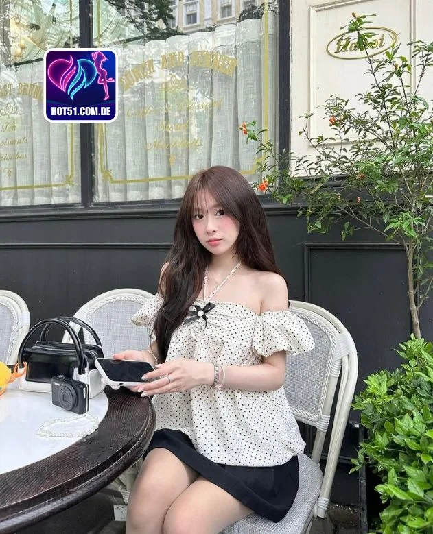 Fitri-HOT51.COM.DE